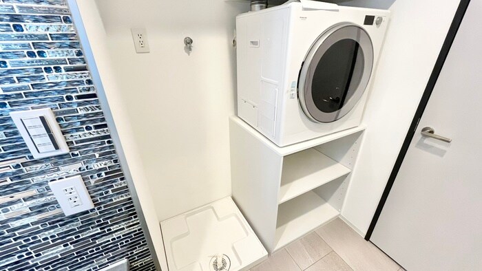 物件内観写真12　(洗濯機置場)