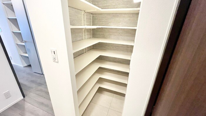 物件内観写真15　(靴箱)