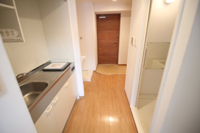 物件内観写真17　(廊下)