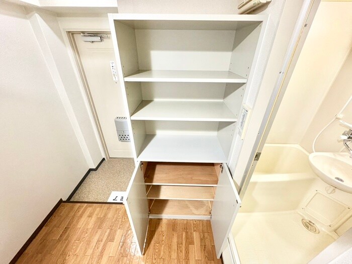 物件内観写真10　(靴箱)