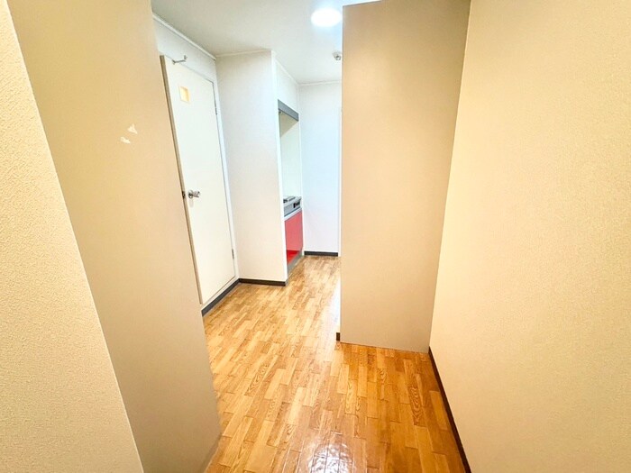 物件内観写真10　(廊下)