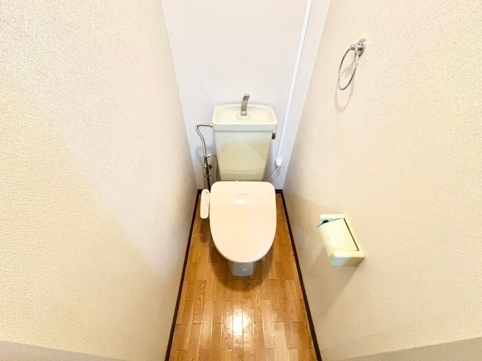 物件内観写真16　(トイレ)