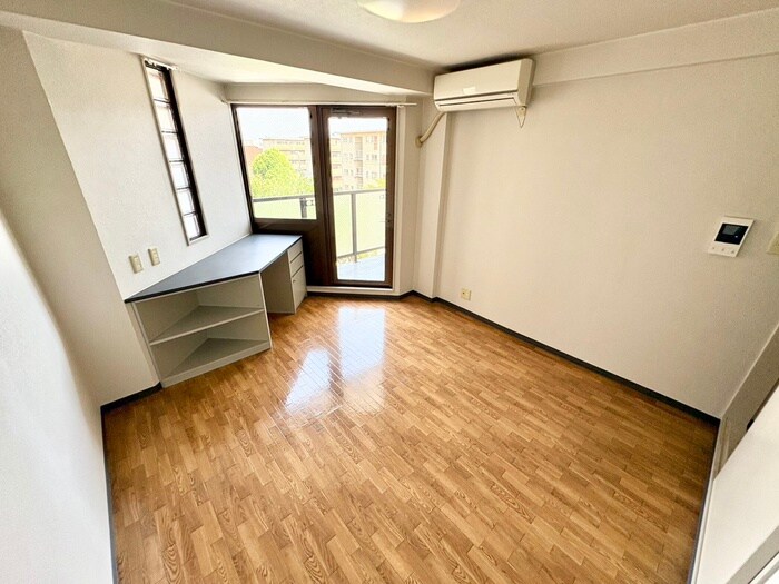 物件内観写真18　(居室)