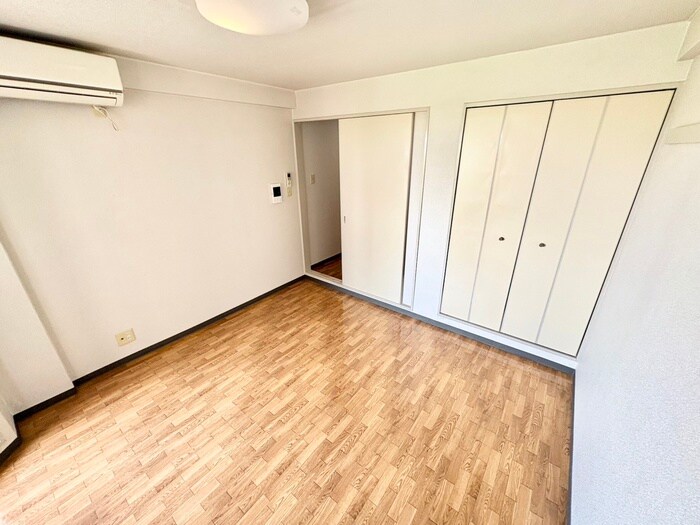 物件内観写真22　(居室)