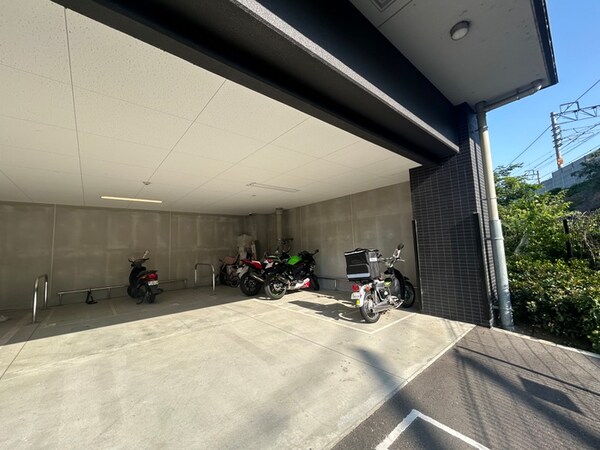 バイク置き場