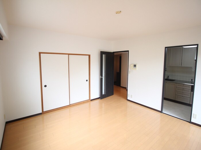 物件内観写真13　(居室)