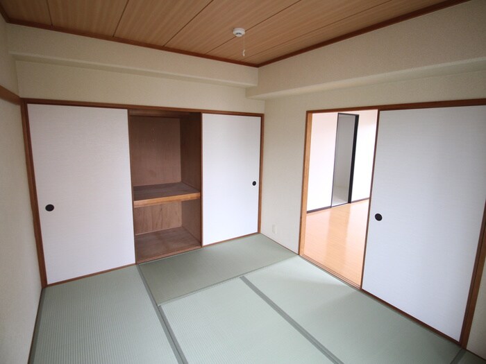 物件内観写真14　(居室)