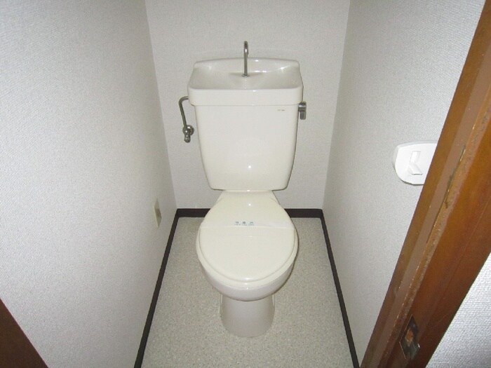 物件内観写真12　(トイレ)