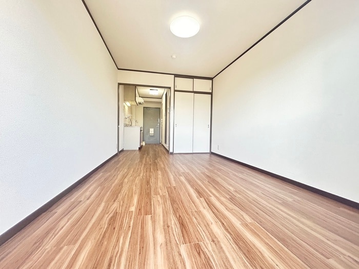 物件内観写真8　(居室)