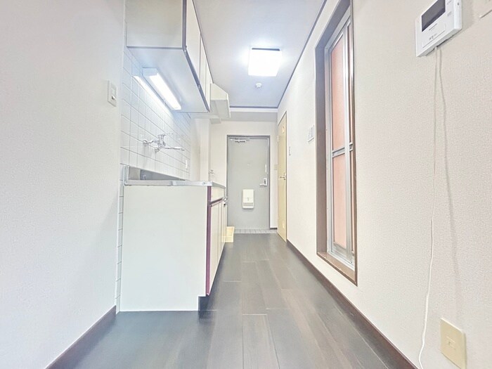 物件内観写真19　(廊下)