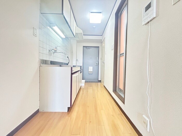 物件内観写真19　(廊下)