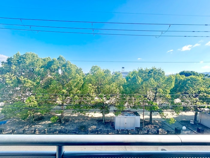 物件内観写真22　(室内からの展望)