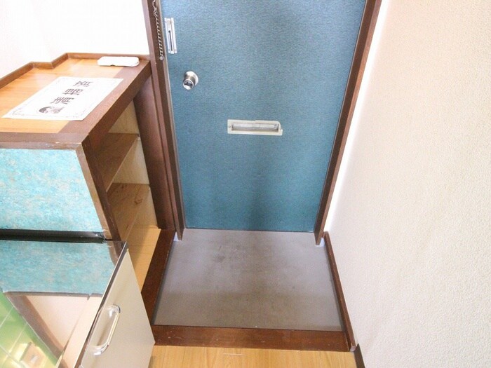 物件内観写真13　(玄関)
