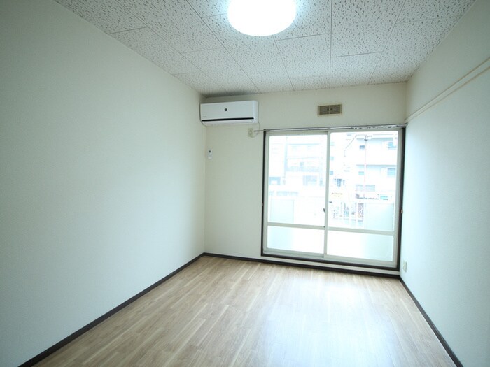 物件内観写真14　(居室)