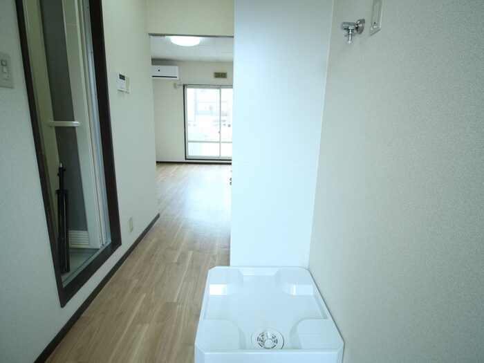 物件内観写真17　(廊下)