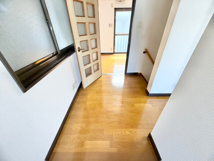 物件内観写真17　(廊下)