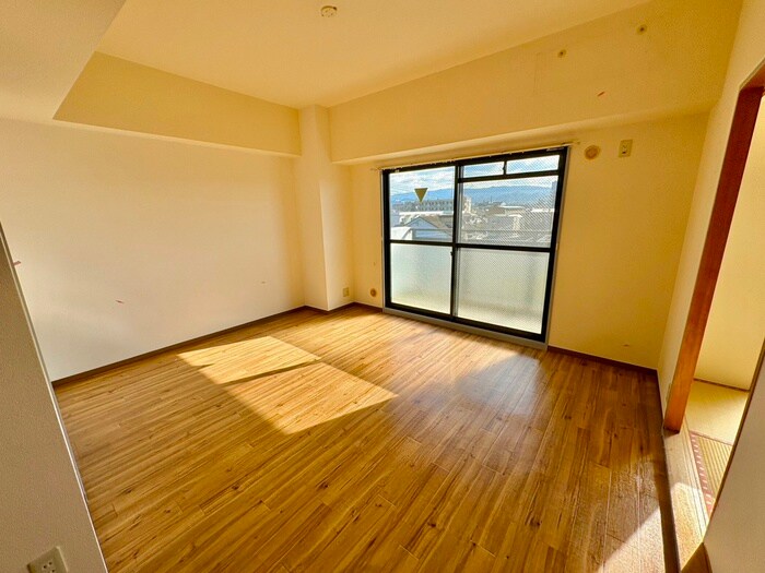 物件内観写真4　(居室)