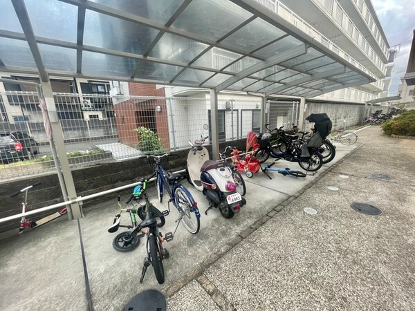 駐輪場