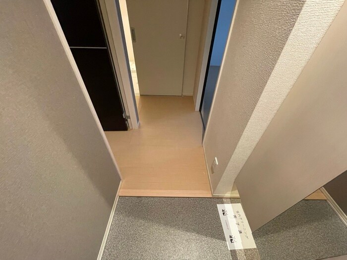 物件内観写真20　(玄関)