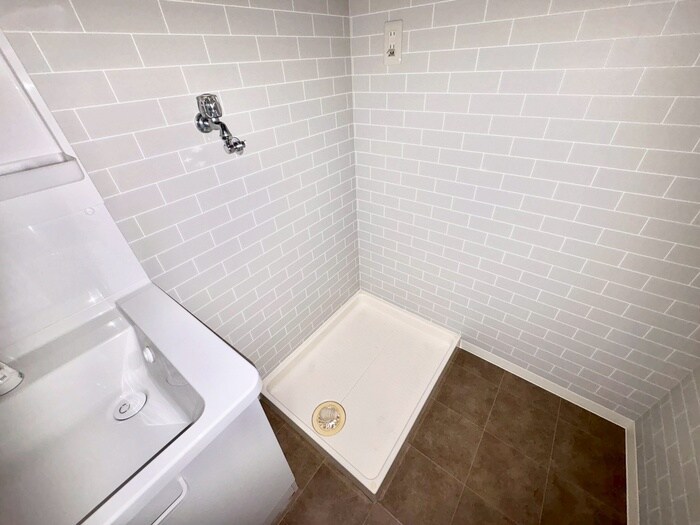 物件内観写真15　(洗濯機置場)