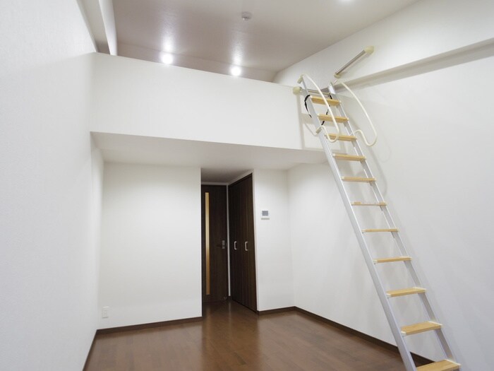 物件内観写真9　(居室)