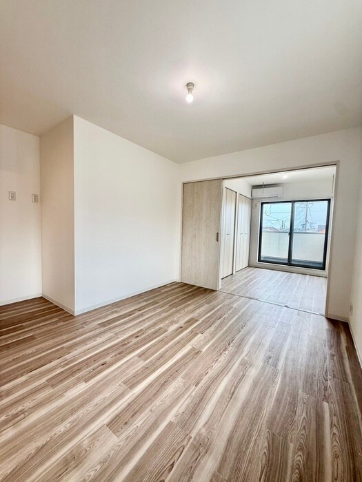 物件内観写真7　(居室)