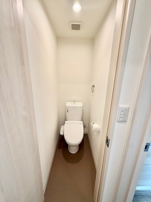 物件内観写真13　(トイレ)
