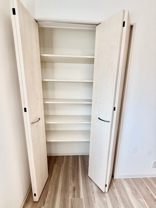 物件内観写真17　(収納)