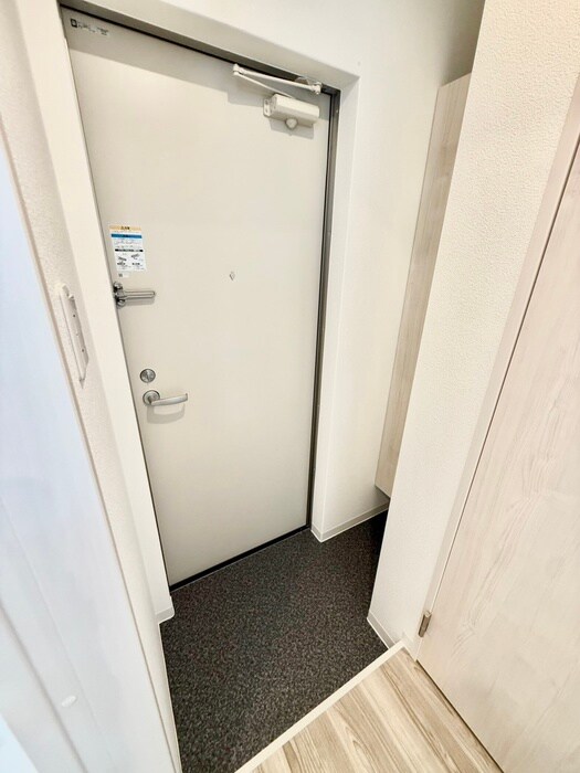 物件内観写真18　(玄関)