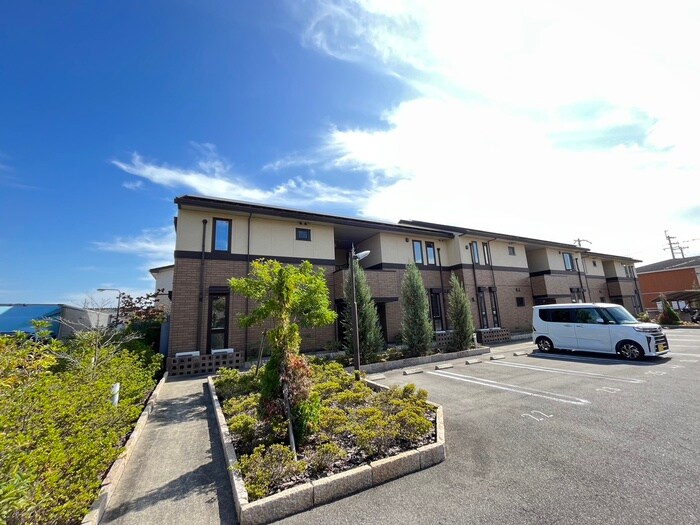 物件外観写真6　(外観写真)