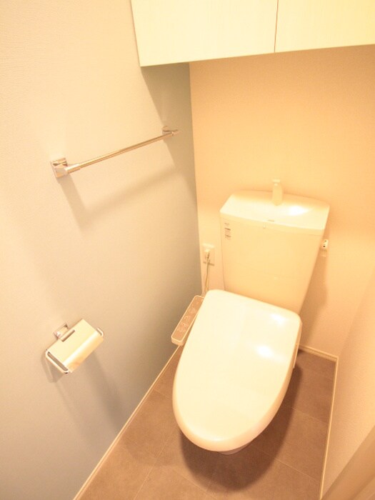 物件内観写真8　(トイレ)