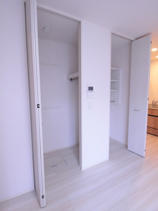 物件内観写真14　(収納)