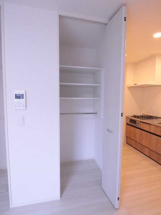 物件内観写真21　(収納)