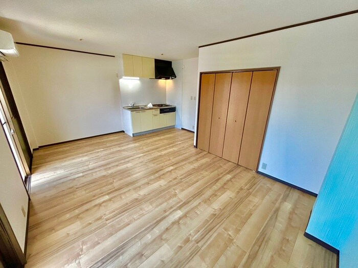 物件内観写真8　(居室)