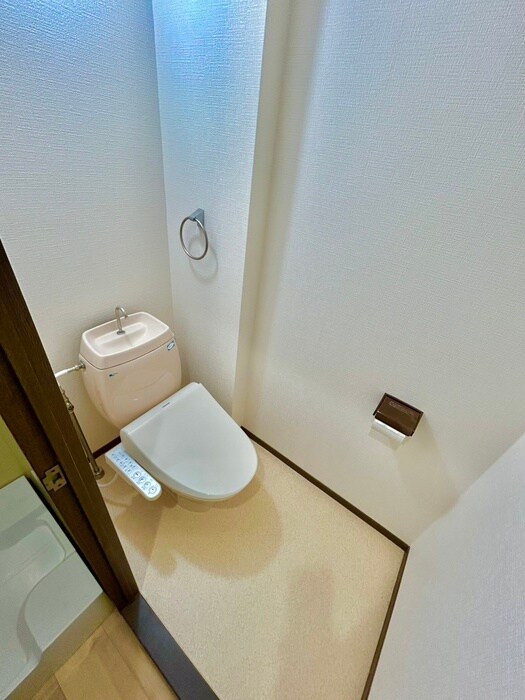 物件内観写真12　(トイレ)