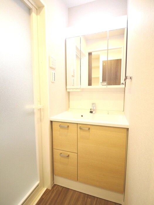 物件内観写真10　(洗面)