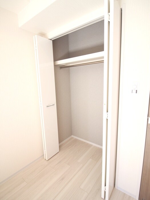 物件内観写真12　(収納)