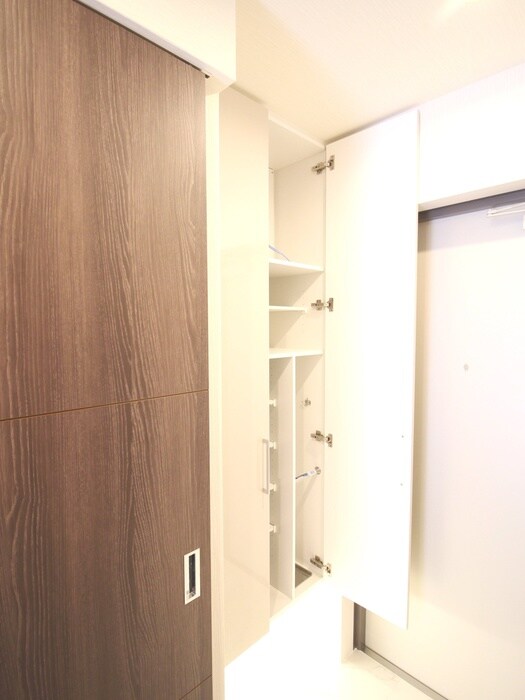 物件内観写真18　(靴箱)