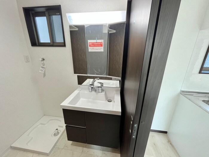 物件内観写真13　(洗面)