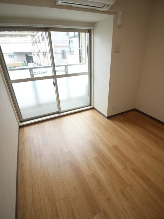 物件内観写真17　(居室)