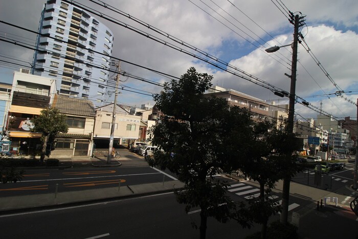 物件内観写真17　(室内からの展望)