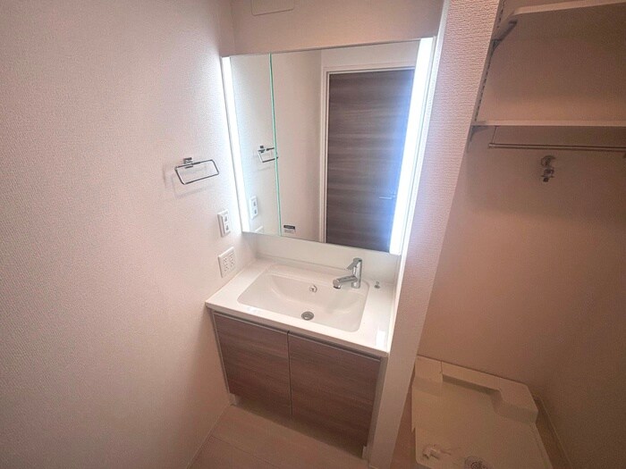 物件内観写真16　(洗面)