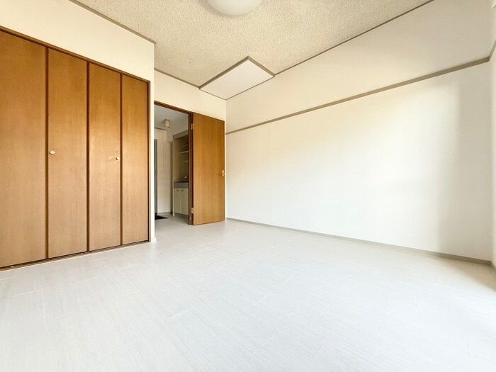 物件内観写真11　(居室)