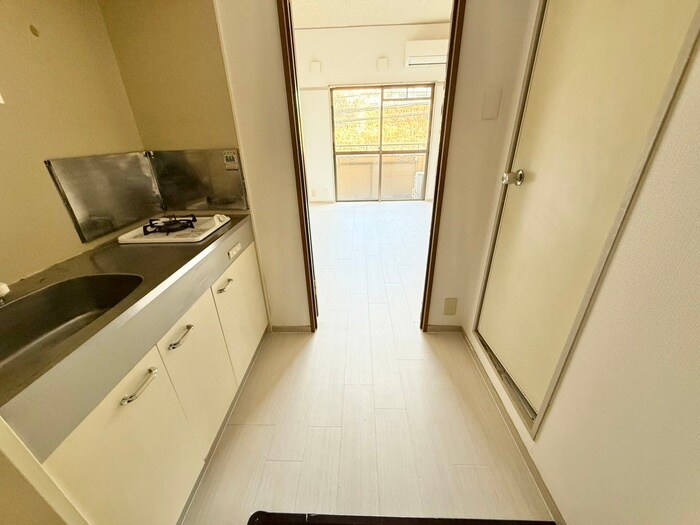 物件内観写真16　(廊下)