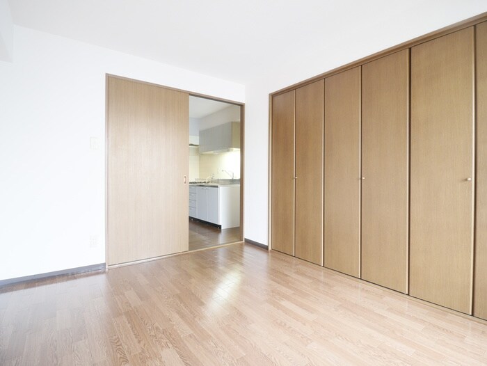 物件内観写真9　(居室)