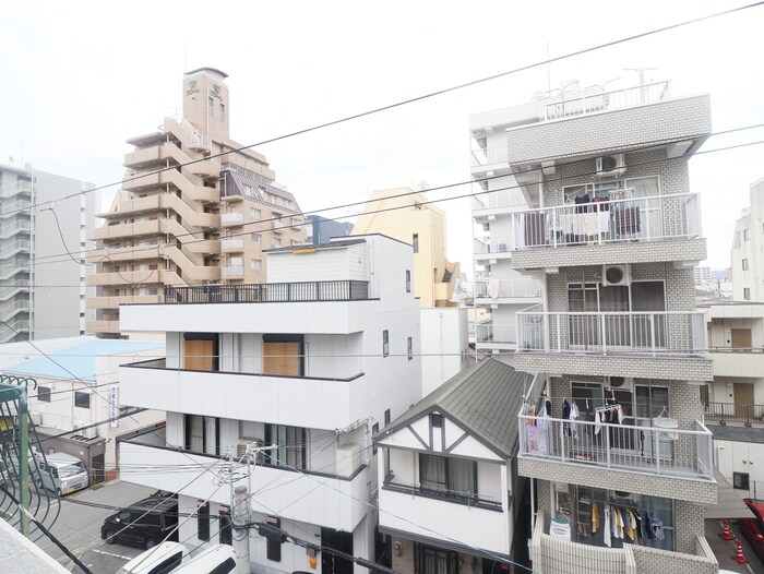 物件内観写真22　(室内からの展望)