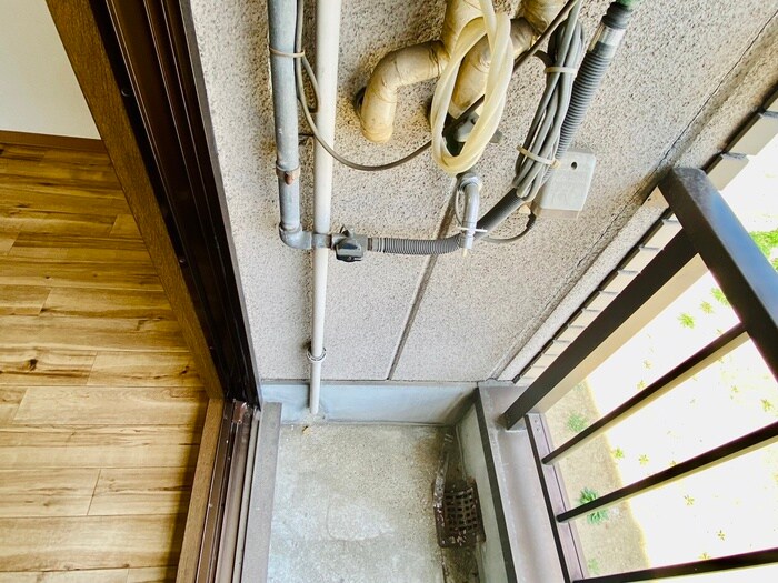 物件内観写真14　(洗濯機置場)