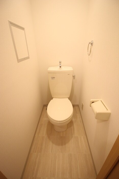 物件内観写真9　(トイレ)