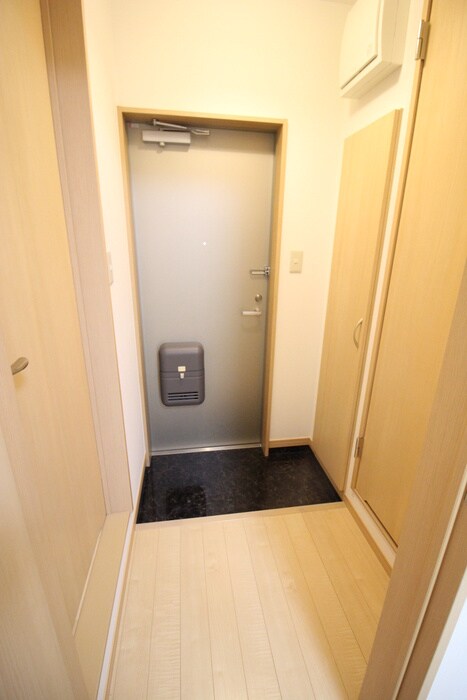 物件内観写真17　(廊下)