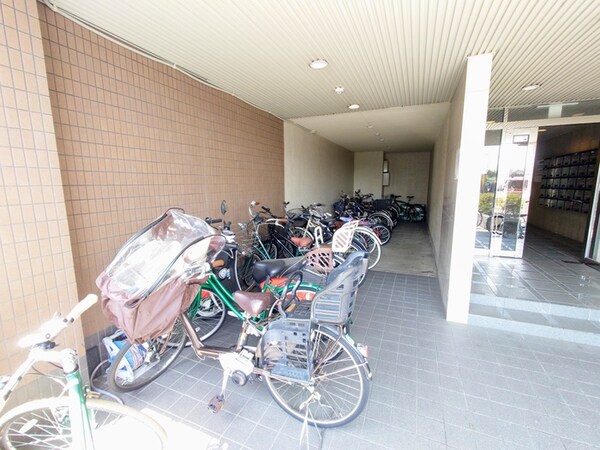 駐輪場